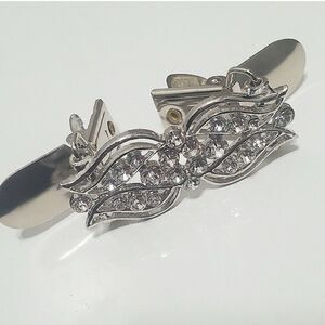 Vintage Art Deco Silver Tone Rhinestone Filigree Brooch Pin